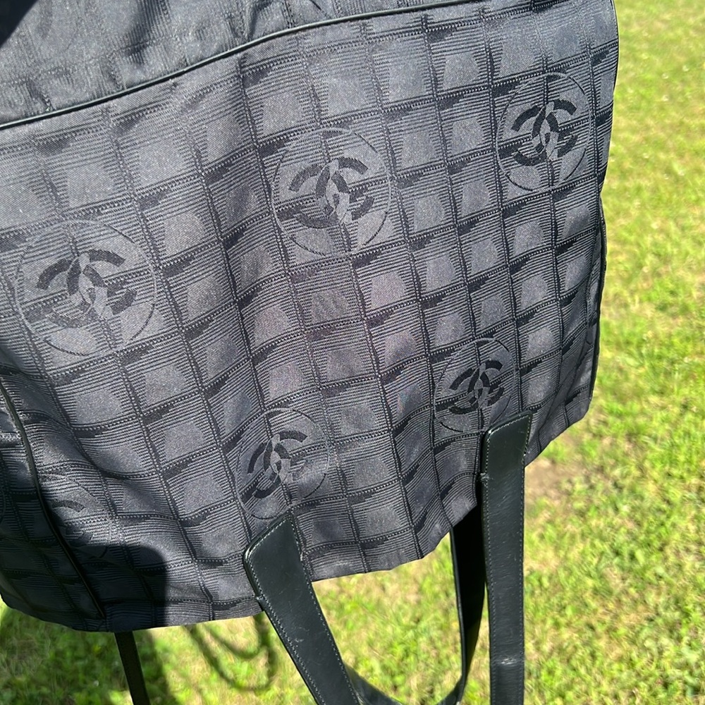 Chanel travel line tote MM Bag - Picture 10 of 14